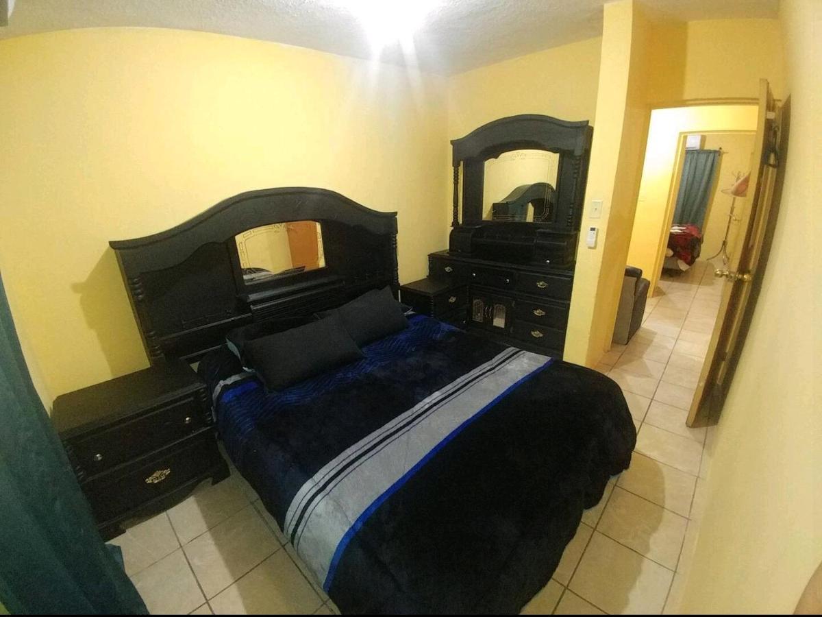 Casa Vicky Alojamiento para vacaciones y trámites consulares Ciudad Juárez Exterior foto